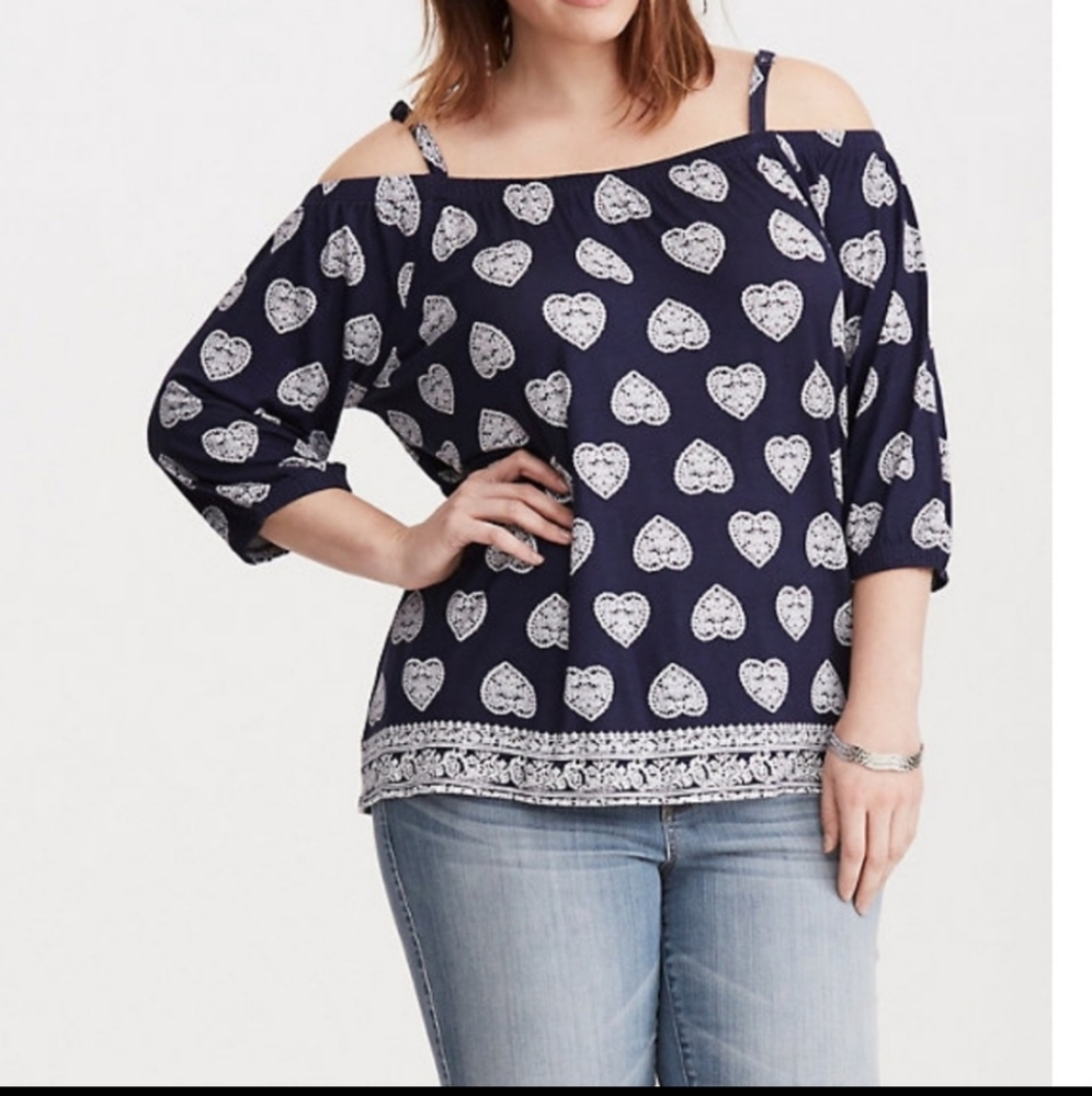 Torrid Cold Shoulder Navy with White Hearts Size 2X